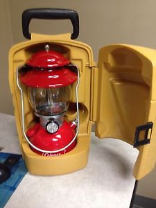 Coleman 3/77 200A Mint Lantern And 2/78 200A Yellow Clamshell ! Works !