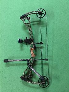 USED 2015 Mathews NO CAM HTR Bow 70/29 QAD Easton Da'torch Bee Stinger Spot Hogg