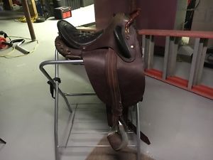 Australian saddle