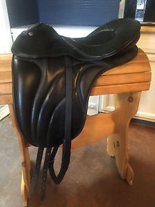 Sensation Formal Dressage Treeless Saddle Endurance Trail