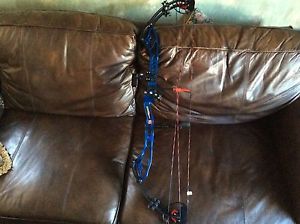 2015 PSE Dominator Pro LH Blue 50# 26"-30" Draw PSE Sight Peep & Pro Blade Rest