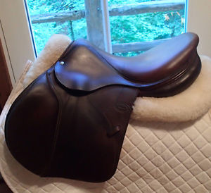 17" Devoucoux Biarritz Saddle - Full Buffalo - 2A Flaps - 2007 - 4.5" dot to dot