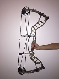 2015 Hoyt Nitrum 30 - 27.5"