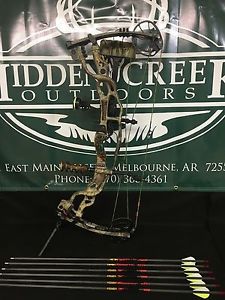 2014 Hoyt Carbon Spyder 30 70# 28.5" AP Camo w/ Package RH Great Condition