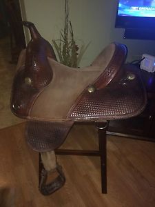 14" Circle Y Bob Marshall Barrel Saddle