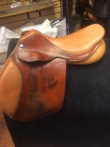 Pessoa Jubilee 25th Anniversary Close Contact Saddle-  17" Medium -Gently Used