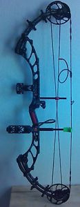 PSE Freak Max Archery COMPOUND BOW SET - Left-Hand (ready-60lbs adjustable draw)