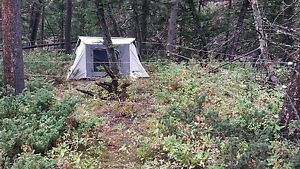 Portable lightweight electric bear fence