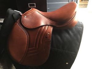 New!!!Jete Hunter/jumperSaddle By Schleese 17.0 Seat