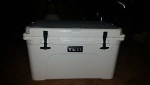 YETI Tundra 45 qt Cooler White - YT45W