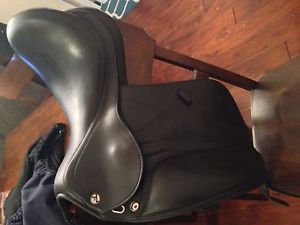 Prestige D1D Zero, 18" MW Tree, Dressage Saddle