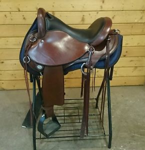 Endurance Saddle Used twice Circle Y 15" Seat