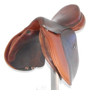 17" DEVOUCOUX BIARRITZ C SADDLE (S99033021) NEW KNEE PADS, GOOD CONDITION! - XVD