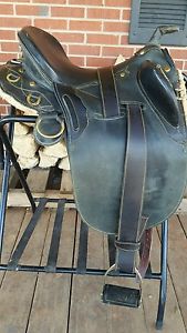 17" Snowy River Australian Saddle w pad WIDE TREE