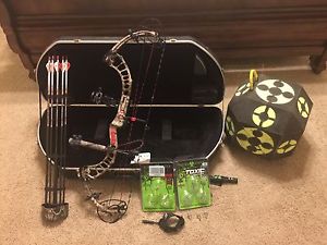 PSE XForce Full Throttle RH 30" 70lb Compound Bow and Accessories