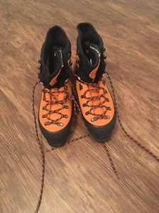 SCARPA Gore-Tex Boots Size 43 1/2