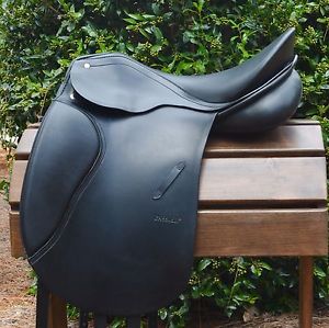 Passier Optimum Dressage Saddle – 17 MW  **** 7 Day Trial Offered ****