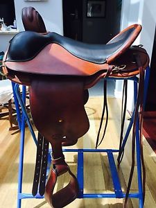 Barely used Endurance SR Enduro Saddle 16inch Seat Free Shipping