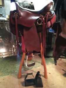 Big Horn Endurance Saddle 17" Seat