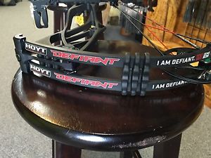 2016 Hoyt Defiant 34!! RH/65#\package!!