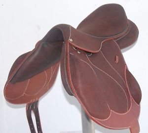 18.5" DEVOUCOUX CHIBERTA SADDLE (S13010627) FULL BUFFALO, NEW FROM2016!! - XVD