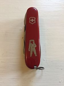 Victorinox Astronaut Commemorative Knife - Apollo 11 Moon Landing