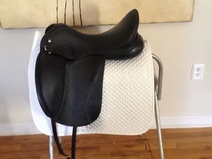 Custom Saddlery Revolution 17.5" dressage saddle, short flap