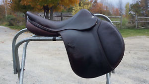 Devoucoux Biarritz 17 inch Saddle