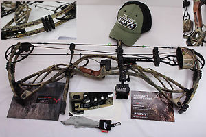 2016 Hoyt Defiant TURBO 60-70#/ 28-30" DL R/Hand RealTree XTra Package Bow