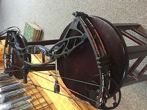 2016 Hoyt Defiant 30! RH/65!!!