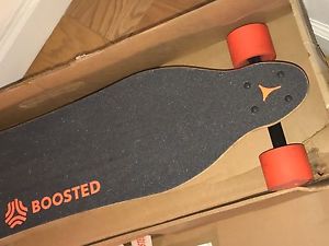 Pristine Boosted Board Dual+ (Plus) 2000W - New Battery, belts n Extra Charger