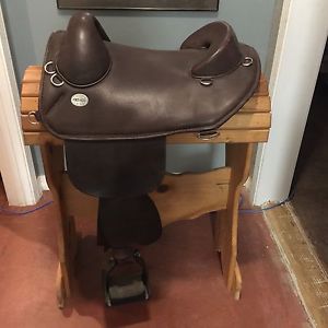 Bob Marshall 15 Endurance Treeless Saddle