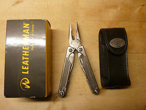 Leatherman Charge Titanium with leather sheath