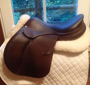 17.5" Devoucoux Oldara Saddle - 2012 - 2 Flaps - 4.75" dot to dot