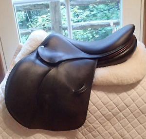 17" Devoucoux Oldara Saddle - Full Calfskin - 2 Flaps - 2007 - 4.75" dot to dot