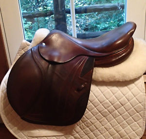 17.5" CWD Saddle - Full Calfskin - SE02 - 3C Flaps - 2010 - 4.5" dot to dot