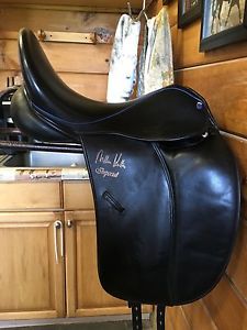 Arthur Kottas Imperial Dressage Saddle 17.5 , Wide Tree