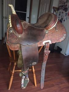 14 and 1/2 Inch Ammerman Barrel Saddle