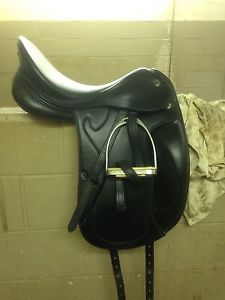 Prestige Optimax Saddle 17in