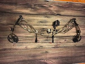 2016 Hoyt Defiant Turbo Bow RH Realtree