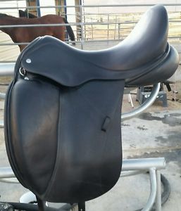 Custom Saddlery Revolution buffalo dressage saddle 17.5 MW