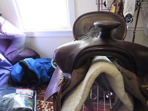 16-18" Tucker Black Forest Tree -less Trail Saddle