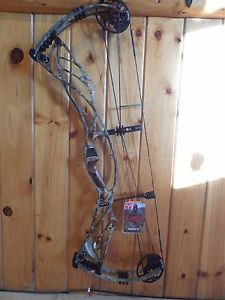 Hoyt Defiant 34 Bow, RH, 60-70 #s, RT Xtra Camo, 27-29" draw length, 2016