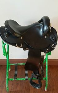 National Bridle Shop Inc. Crates #2624 Endurance Saddle