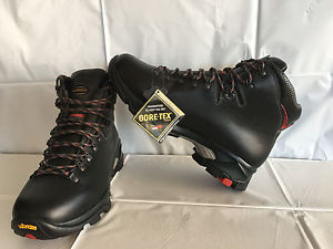 Zamberlan Vioz GT Hiking Boots - Men's Size 10 EU 44 Dark Gray/Red Retail $ 295