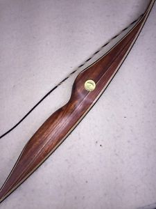 Bear Archery Ausable 62 Inch LongBow Right Hand 40lbs (scales 42#)