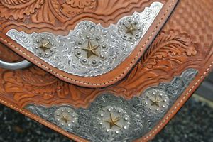 Gorgeous DALE CHAVEZ Show Saddle 15" **Great CHRISTMAS Present** Awesome Price!!
