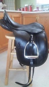 Schleese JES Advanced Dressage Saddle - 17.5 JUST REFLOCKED