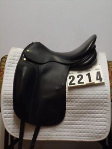 Prestige 2000 17" 34 cm Tree Dressage Saddle ****