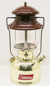 COLEMAN CANADA LANTERN 200    3/62 VERY GOOD CONDITION